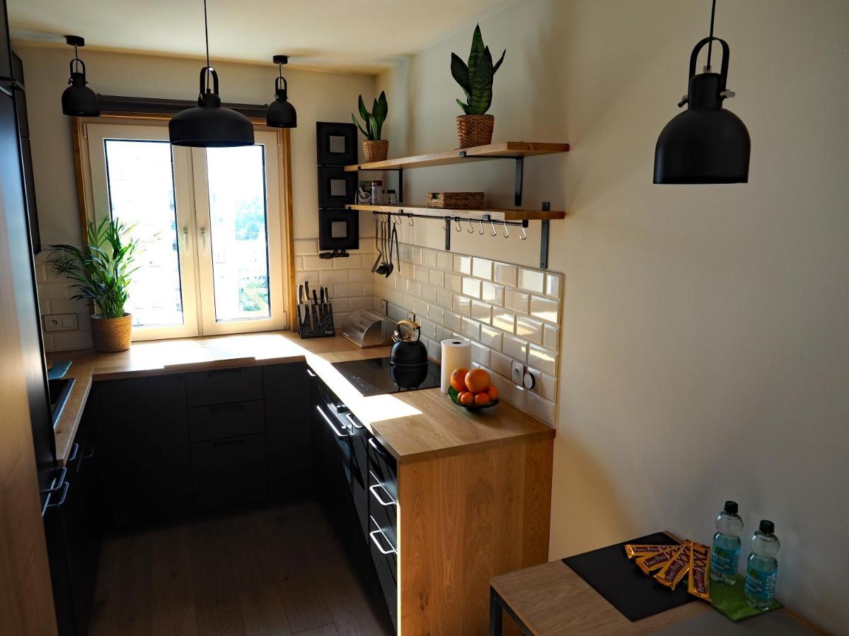 Ferienwohnung Debina Z Widokiem Posen Exterior foto